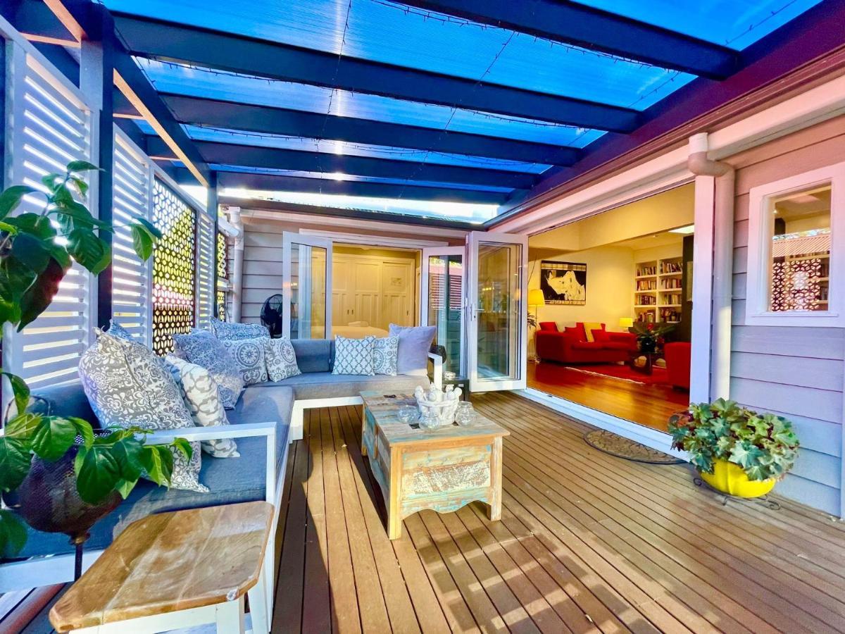 Villa Mimosa House *