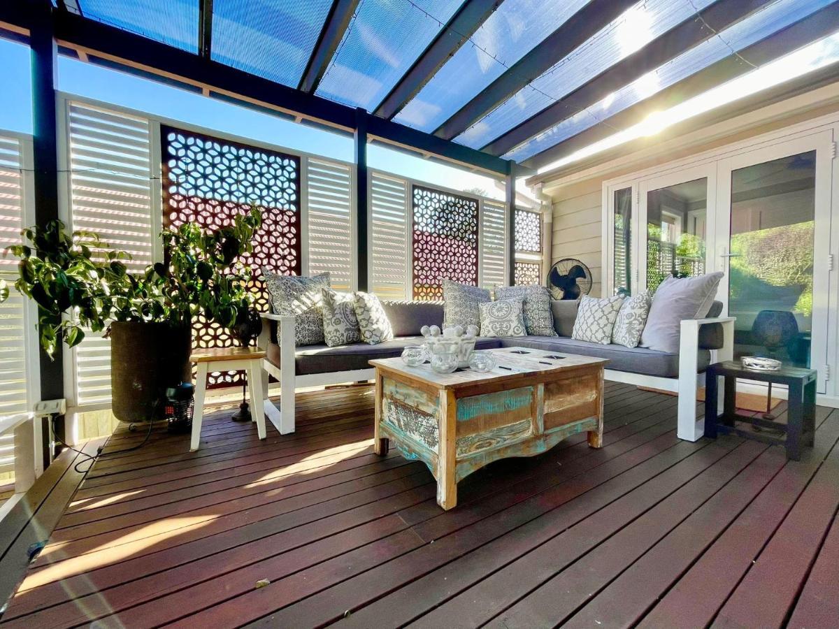 Mimosa House * Mount Victoria